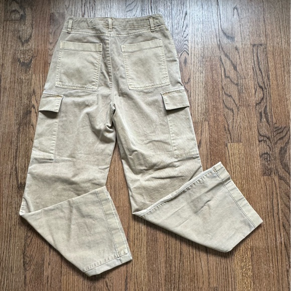 GAP Midrise Loose Khaki Cargo Pants Size 4 - Picture 4 of 10